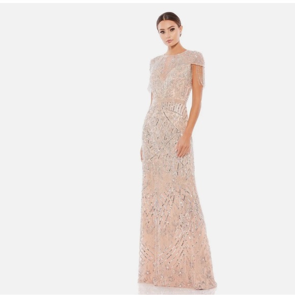 Mac Duggal Style 4715 EMBELLISHED FRINGE CAP SLEEVE TRUMPET GOWN. SIZE 12 - Picture 3 of 8